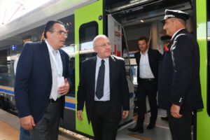 De Luca attacca i Cinque Stelle: “Reddito di cittadinanza ha finanziato la camorra”