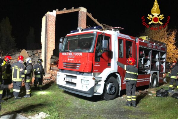 Alessandria, il dolore dei colleghi dei vigili del fuoco morti