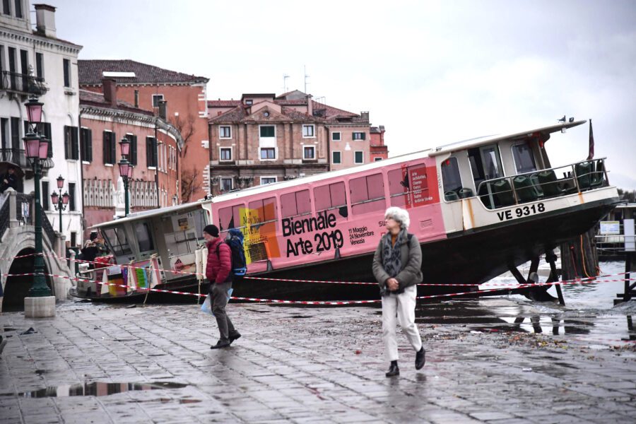 Giù le mani dal Mose: o i giudici sbloccano i lavori o Venezia sparisce