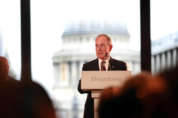 Usa, Bloomberg si candida con i dem: “Corro per battere Trump”