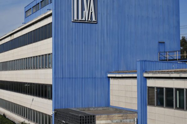 Ex Ilva, cassintegrato Taranto: “L’accordo è sempre stato un bluff”