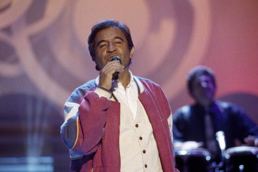 ©lapressearchivio storicospettacolomusicaanni ’80Fred Bongustonella foto: il cantante Fred Bongusto