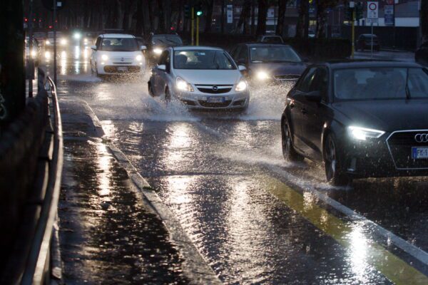 Buche a Roma, da dicembre asfaltati 40 km di strade