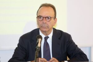 Intervista a Stefano Parisi: “M5s partito sovversivo ed eversivo”