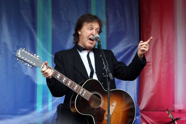 Paul McCartney in Italia, Freshen up il 10 giugno a Napoli e il 13 a Lucca