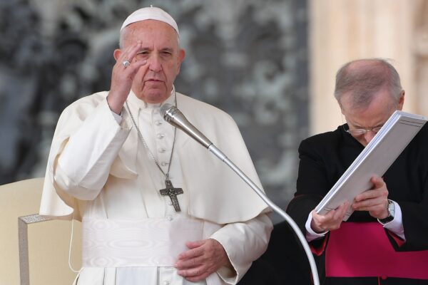 Il male azzanna alla gola chi non può difendersi