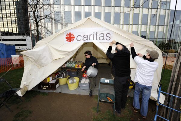 Lasciate che i detenuti vengano a noi