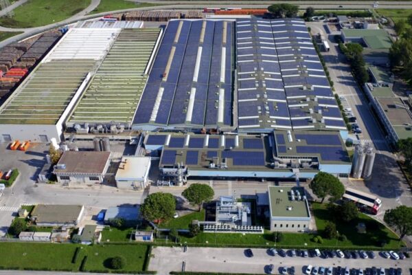 Sugar e plastic tax mettono a rischio gli stabilimenti di Coca Cola in Italia