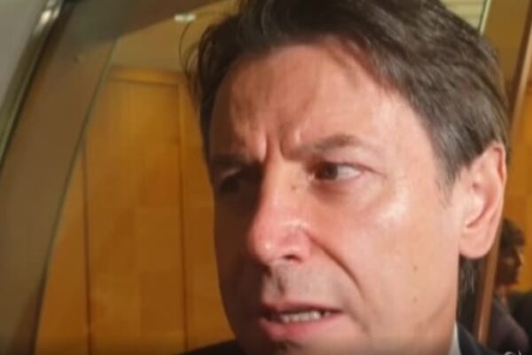 Conte sul reddito di cittadinanza