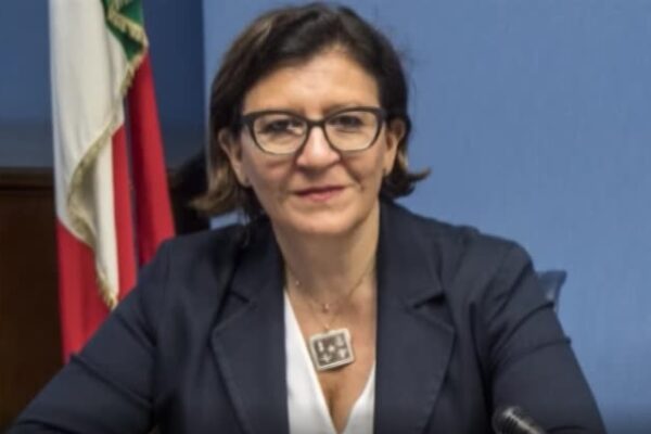 L’ex ministra Trenta: “Mio marito ha presentato rinuncia per l’alloggio, traslocheremo”