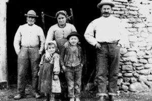 Quel familismo che ingoia il Meridione