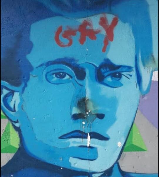 Turi, atto vandalico sul murale dedicato ad Antonio Gramsci