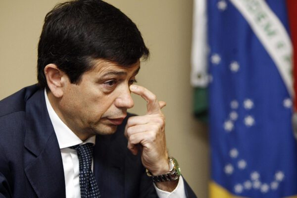 Renzi: “Lupi infangato, riscoprite il garantismo”