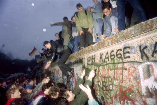 La Rivoluzione finì spalle al Muro: da lì partì la storia