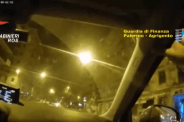 Favori ai boss in carcere, arrestato assistente parlamentare