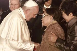 Il Papa a Hiroshima grida “Mai più, l’uso dell’atomica per la guerra è un crimine”