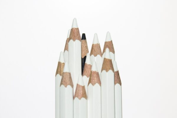 Il 55% degli italiani giustifica il razzismo. Prima del 2010 si condannava sempre