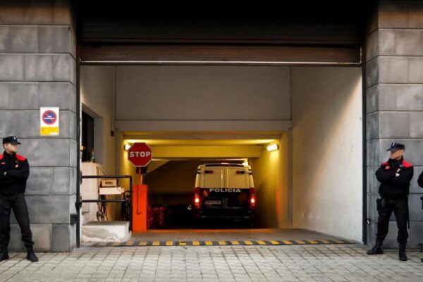 Spagna, violentata a turno ma è “incosciente”: ridotte le condanne degli stupratori