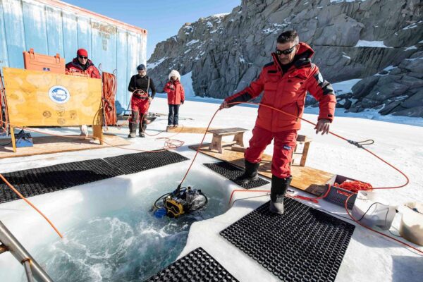 Missione scientifica in Antartide per Esercito, Carabinieri e Marina militare Missione scientifica in Antartide per Esercito, Carabinieri e Marina militare