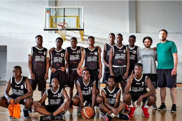La squadra di Basket di migranti esclusa dal Campionato, “Sono stranieri”