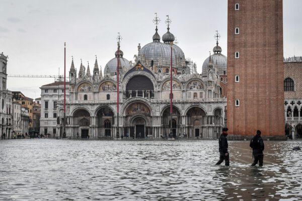 Foto Claudio Furlan/LaPresse15 Novembre, 2019 Venezia, ItaliaCronacaVenezia, attesa un’altra marea da codice rossoNella foto: acqua alta da record Photo Claudio Furlan/LaPresseNovember 15, 2019 Venice, ItalyNewsVenice flooding 2019In the pic: weather red alert