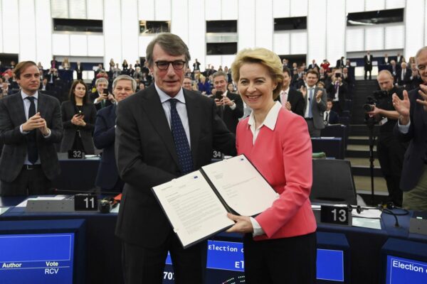 Via libera dell’Europarlamento alla Commissione targata von der Leyen
