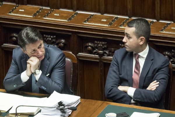 Avanti con Conte, basta inseguire il passato