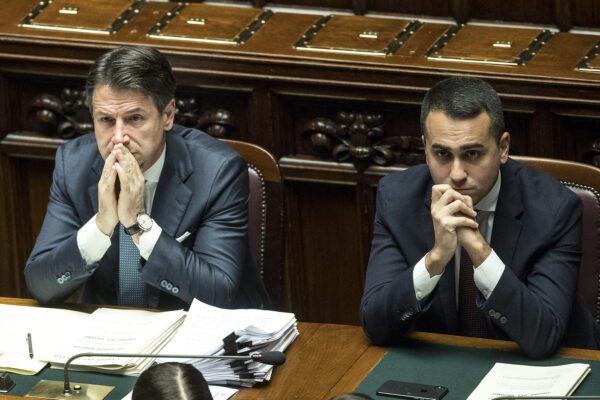 Conte e grillini all’angolo, Fase 2 del governo a trazione europea e dem