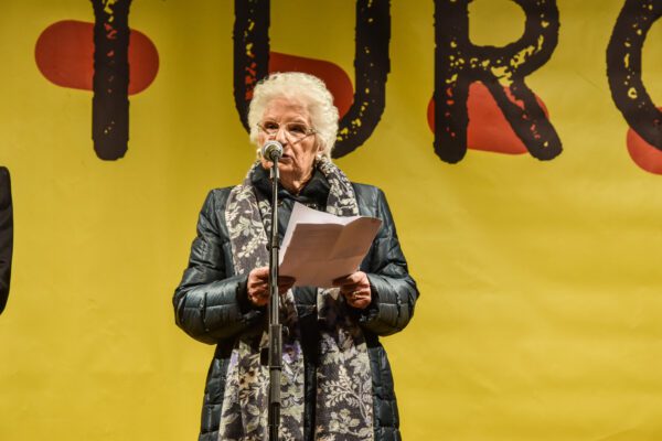 Foto LaPresse/Matteo Corner
10/12/2019 Milano (Italia) 
Cronaca
Manifestazione dei sindaci a sostegno di Liliana Segre l’ odio non ha futuro
Nella foto: Liliana Segre

Photo LaPresse/Matteo Corner
December 10.2019 Milan (Italy)
News
Demonstration by mayors in support of Liliana Segre hatred has no future
In the photo: Liliana Segre