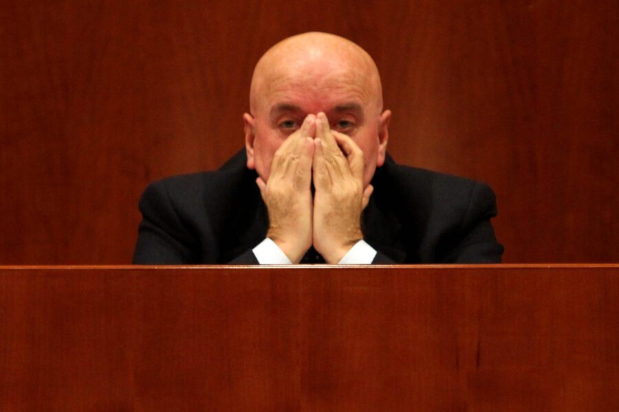 Oliverio si ritira dalla corsa elettorale e scrive a Zingaretti: “Faccio passo indietro”