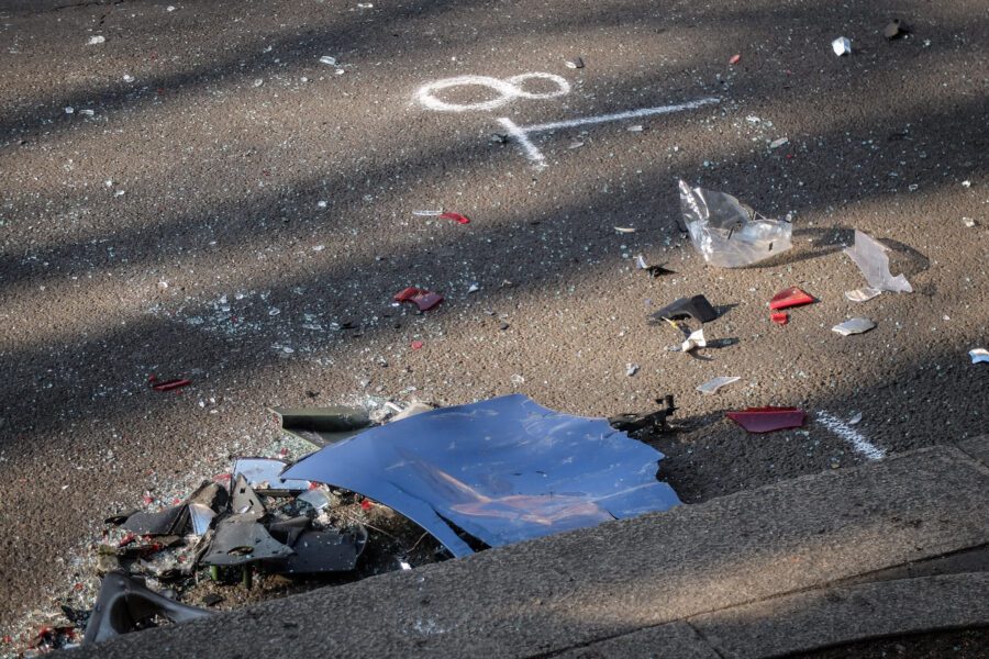 Foto LaPresse – Matteo Corner
17/02/2019 Milano,Italia
Cronaca
Incidente autobus auto Polizia in piazza Cadorna