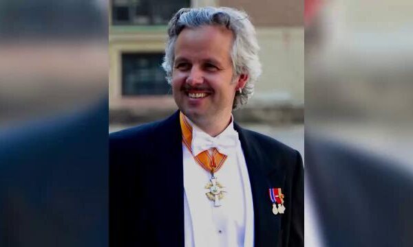 Norvegia, morto suicida lo scrittore Ari Behn