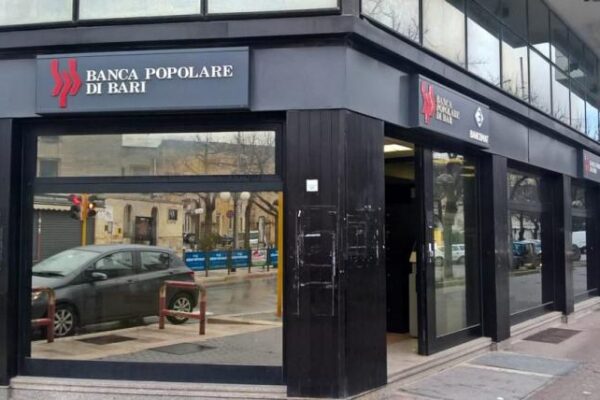 Banca Popolare di Bari commissariata, il salvataggio spacca il Governo