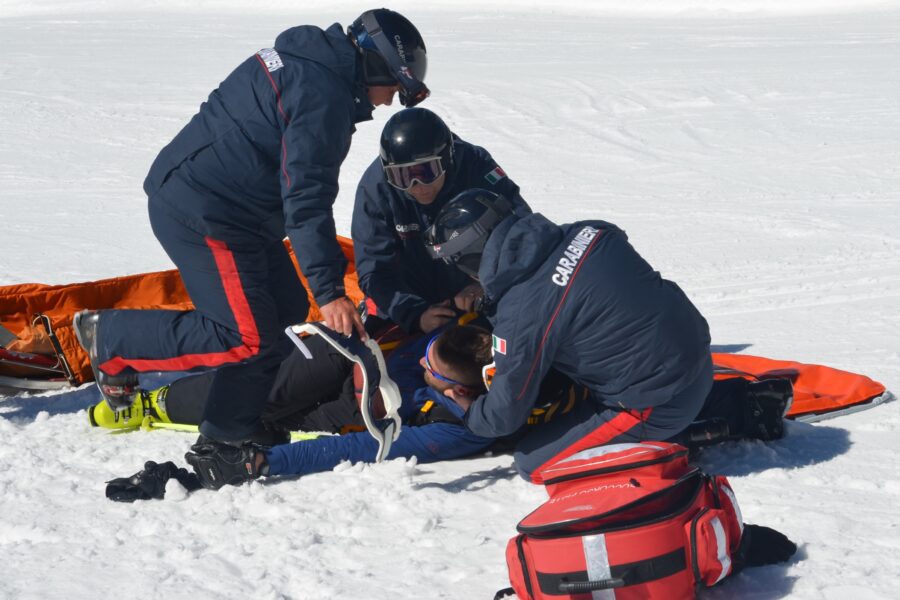 Tragedia sulla pista di Plan de Corones, scontro tra sciatori: un morto e un ferito