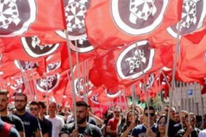 Riapre la pagina Facebook di Casapound: scelta giusta?