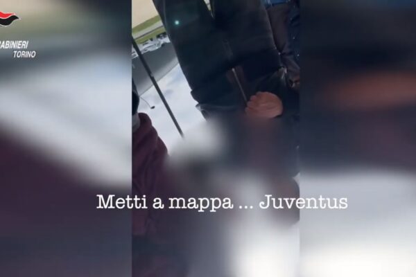 Juventus, biglietti falsi venduti a cifre d’oro: presi 9 bagarini