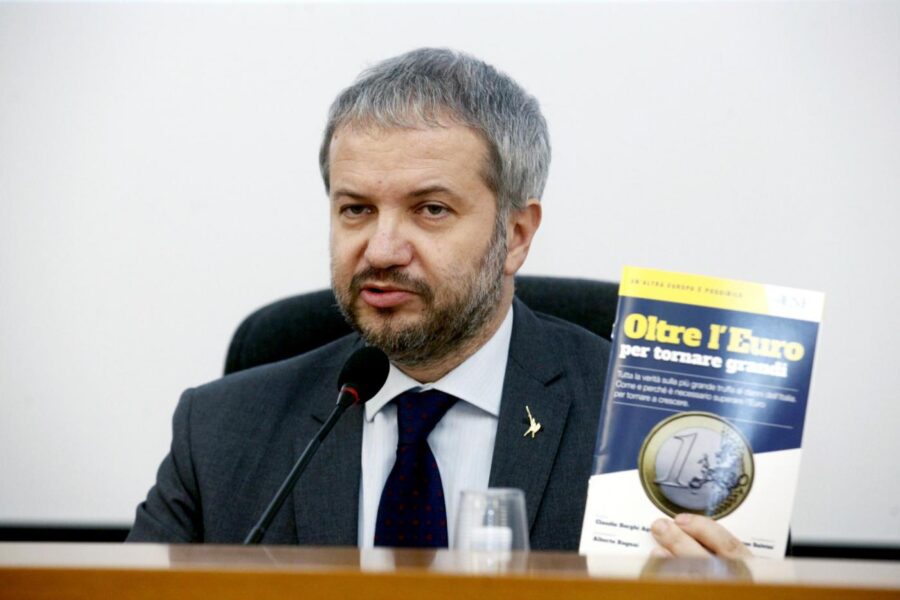 Italia fuori dall’euro, il leghista Borghi rilancia: “Non può essere un tabù”