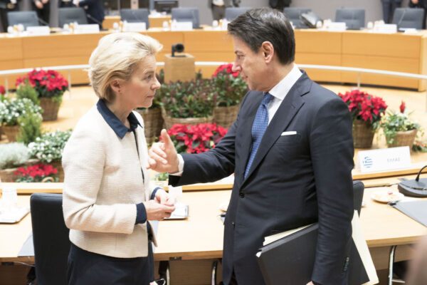 Fondo Salva-Stati, l’Eurosummit accoglie le modifiche italiane al testo