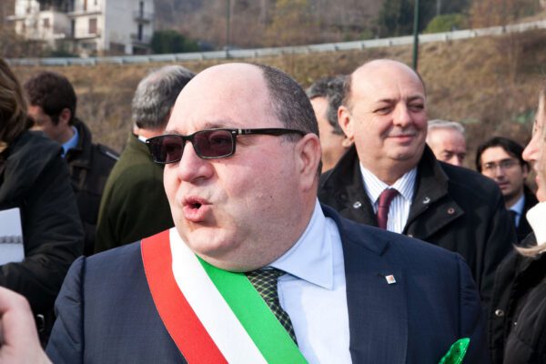 Il sindaco leghista di Biella indagato, auto blu per uso privato