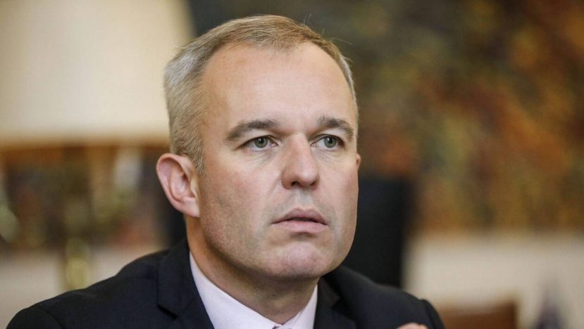 Francia, si dimette il ministro De Rugy: “Contro di me un linciaggio”