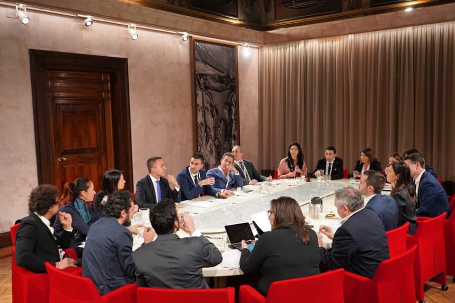 Di Maio presenta il ‘team del futuro’: “Ecco i facilitatori del MoVimento 5 Stelle”