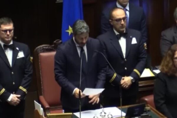 Piazza Fontana, minuto di silenzio a Montecitorio. Fico chiede: “verità”