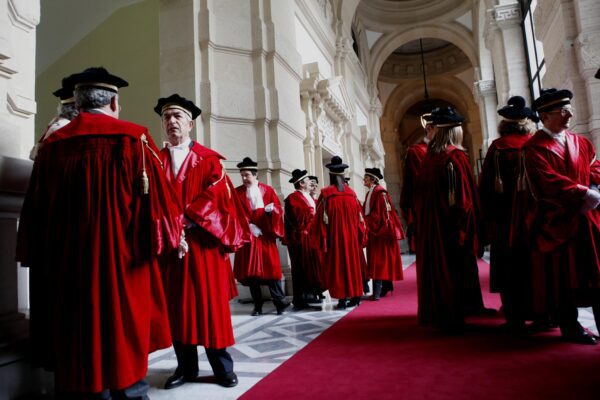 Come risanare il Csm: incarichi a rotazione per abolire le correnti