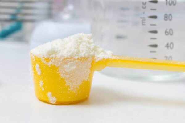 Manovra, fino a 400 euro di bonus sul latte artificiale