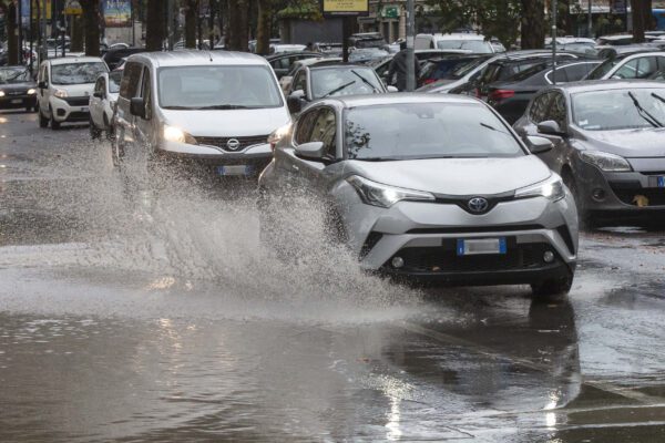 Foto LaPresse – Andrea Panegrossi
13/12/2019 – Roma, Italia. POLITICA
Maltempo in città


 
Photo LaPresse – Andrea Panegrossi
13/12/2019- Rome, Italy
Bad weather in the city