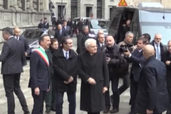 Anniversario Piazza Fontana, l’arrivo del presidente Mattarella a Palazzo Marino