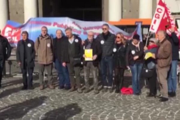 Violenza ospedali, sit-in degli operatori sanitari a Napoli:”Chiediamo sicurezza”