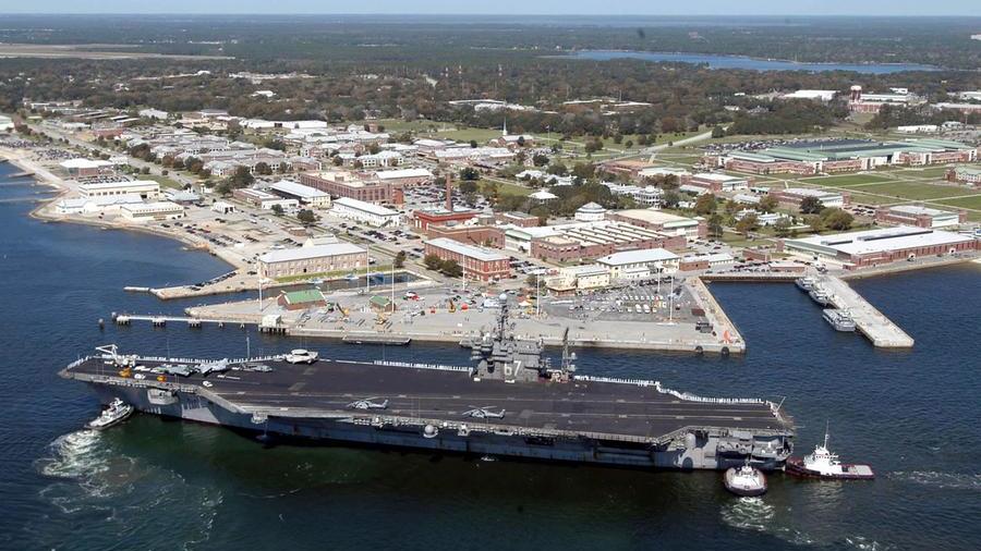 Florida, sparatoria in una base militare a Pensacola: tre morti