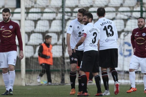 Calciatori minacciati di morte da scommettitore: “Può succedere una cosa molto brutta”