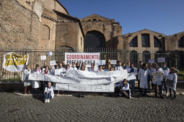 Ricercatori precari in protesta, pericolo di fuga all’estero